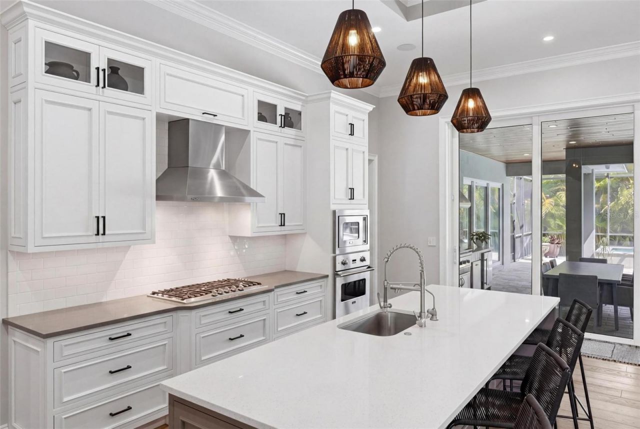 1705 Wisconsin Lane, Sarasota, FL 34239 Photo