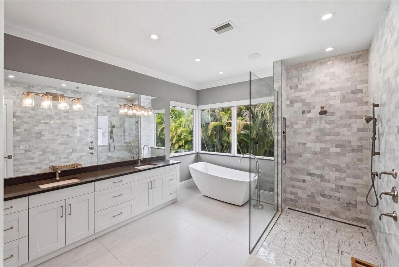 1705 Wisconsin Lane, Sarasota, FL 34239 Photo