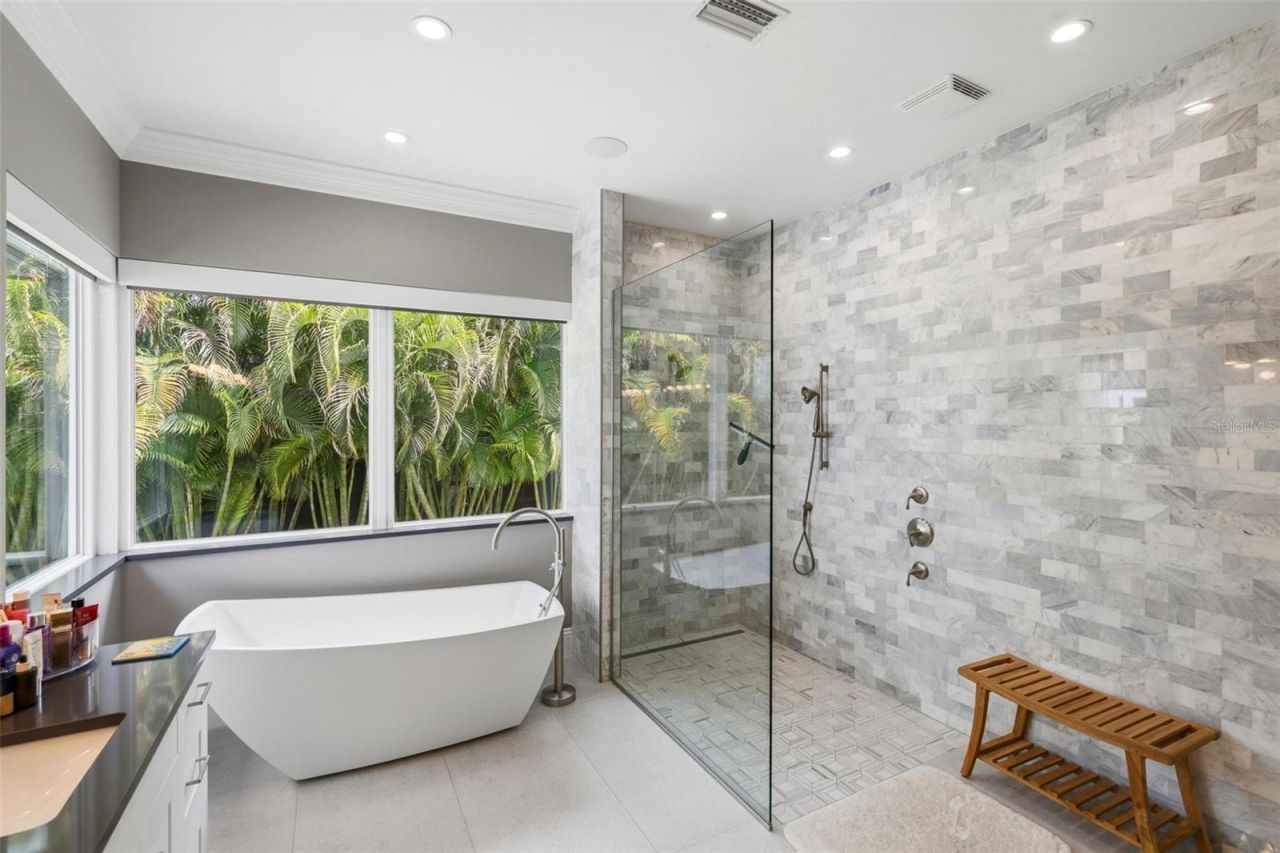 1705 Wisconsin Lane, Sarasota, FL 34239 Photo