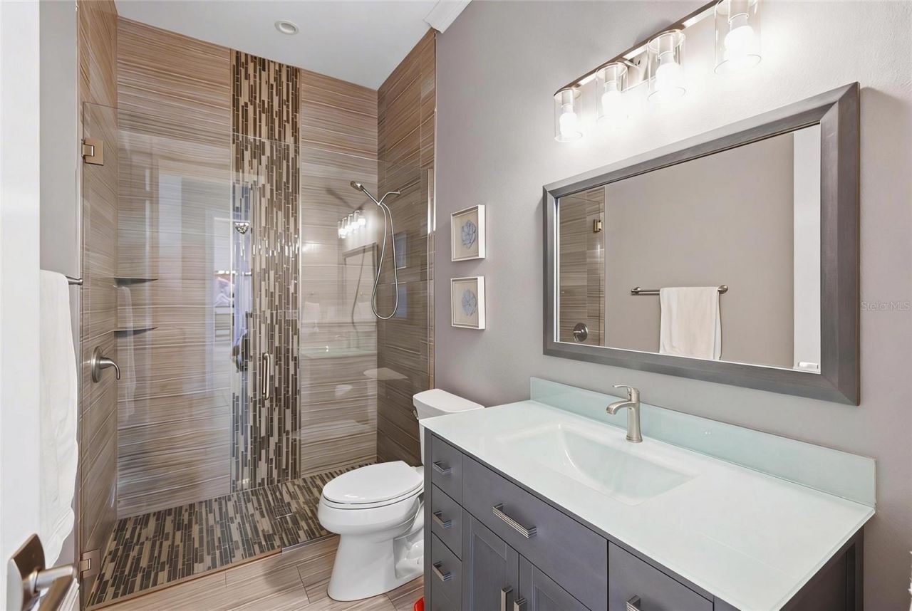 1705 Wisconsin Lane, Sarasota, FL 34239 Photo