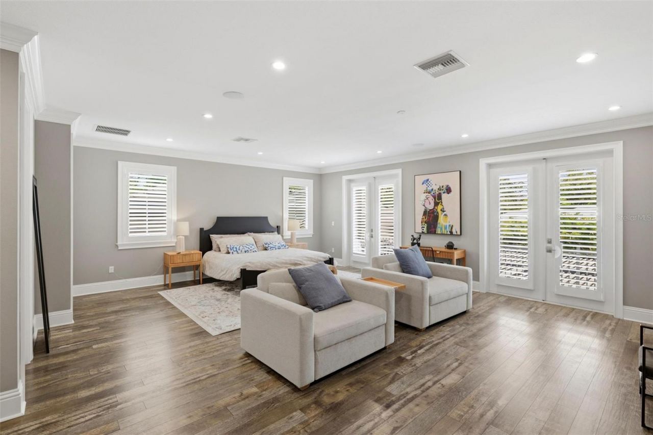 1705 Wisconsin Lane, Sarasota, FL 34239 Photo