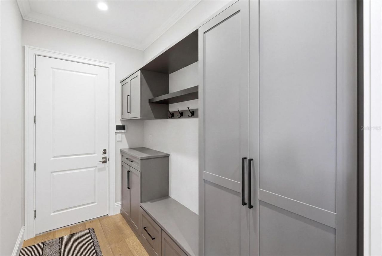 1705 Wisconsin Lane, Sarasota, FL 34239 Photo