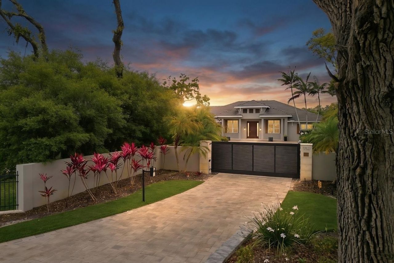 1705 Wisconsin Lane, Sarasota, FL 34239 Photo