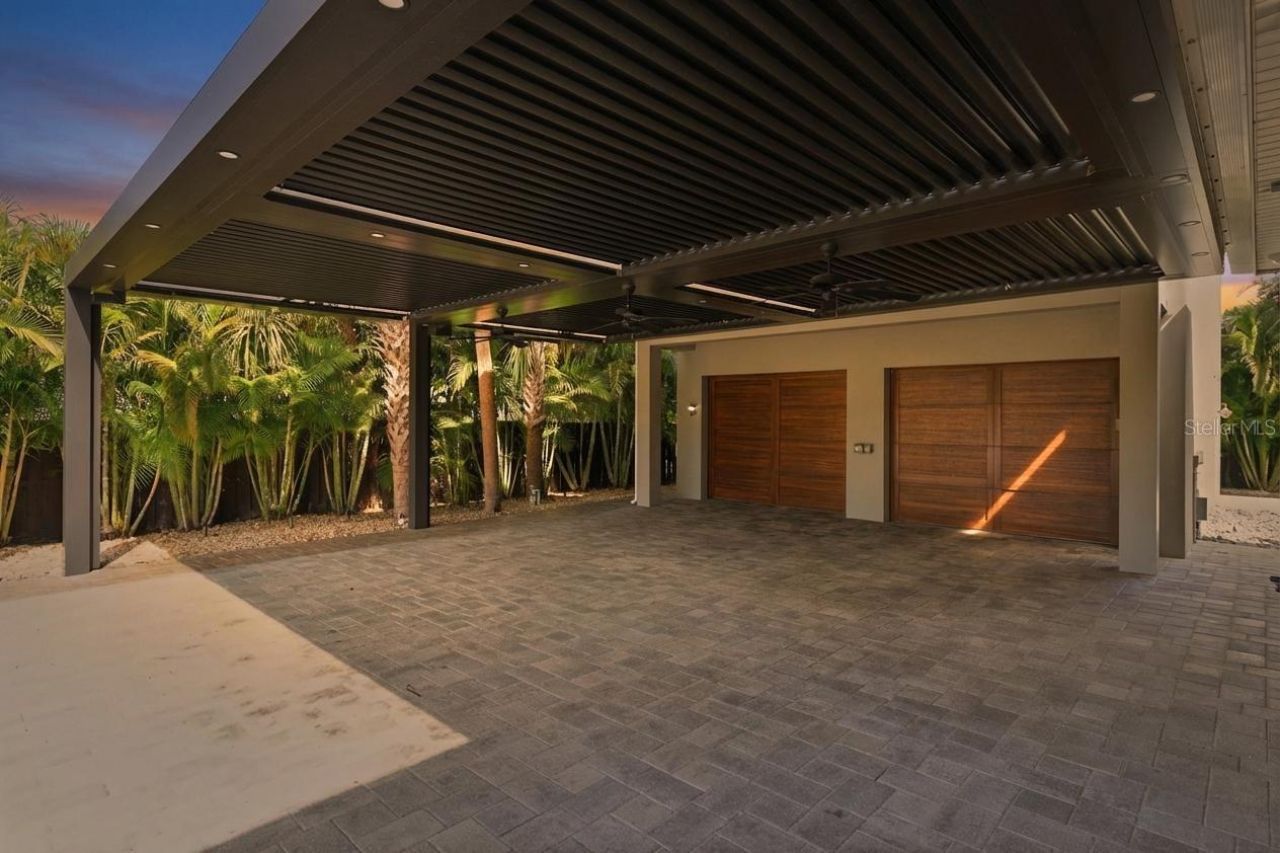 1705 Wisconsin Lane, Sarasota, FL 34239 Photo