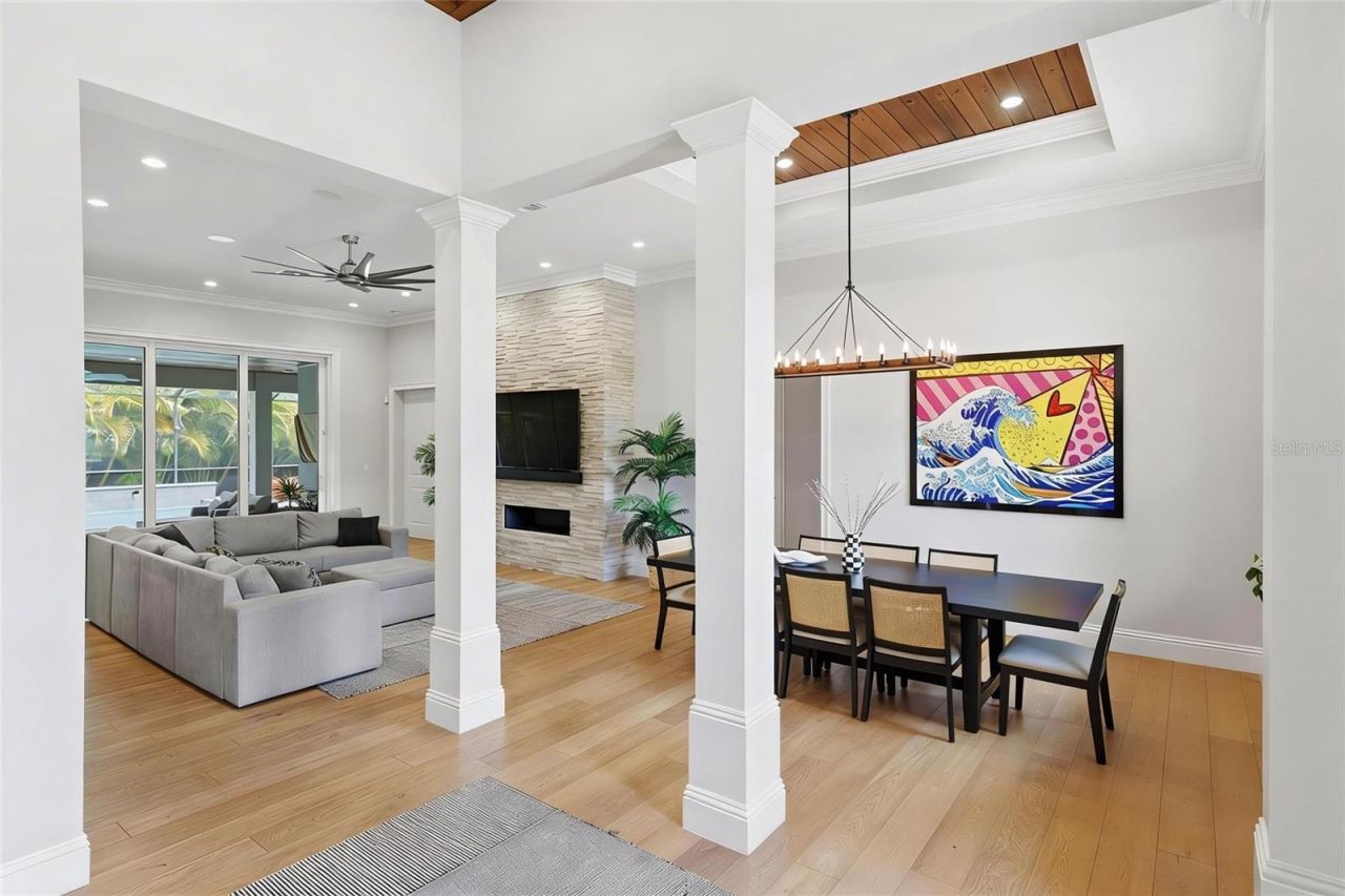 1705 Wisconsin Lane, Sarasota, FL 34239 Photo