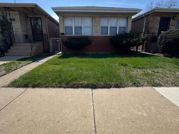 39 W 83rd Street, Chicago, IL 60620