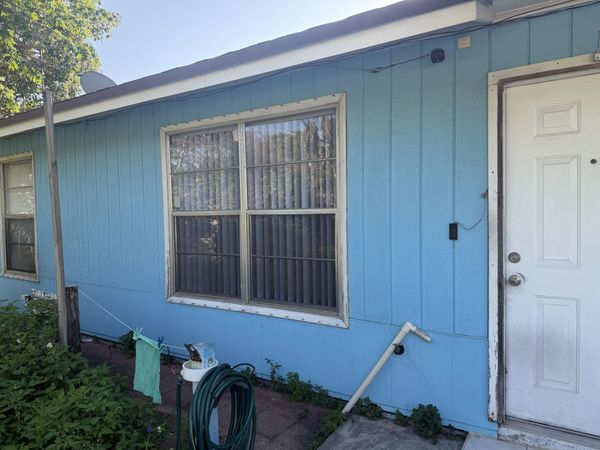 4666 E Holt, West Palm Beach, FL 33415