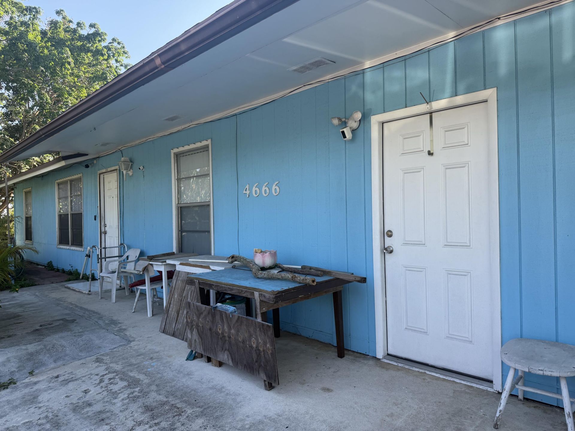 4666 E Holt, West Palm Beach, FL 33415 Photo