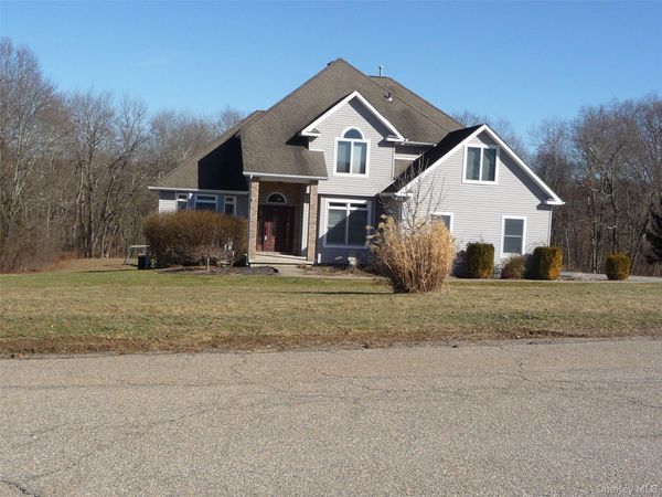 49 Lane Gate Road , Wappingers Falls, NY 12590