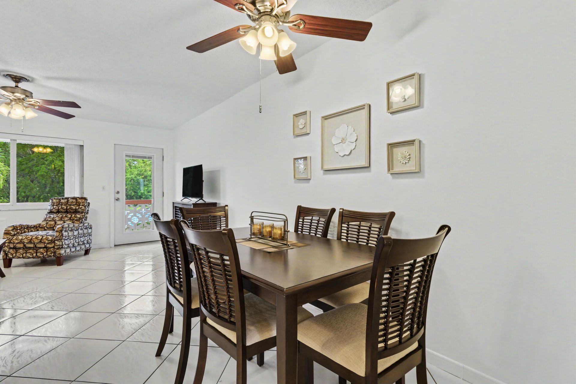 900 SW 10th Terrace, Unit S-19, Hallandale Beach, FL 33009 Photo