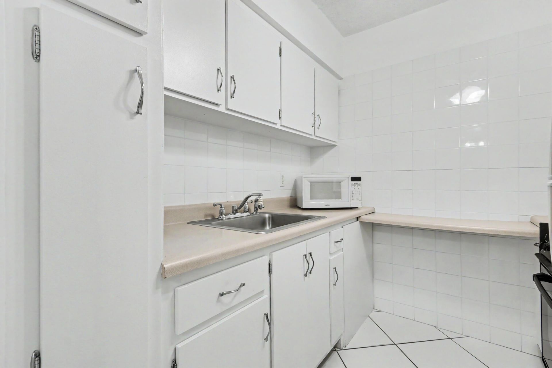 900 SW 10th Terrace, Unit S-19, Hallandale Beach, FL 33009 Photo