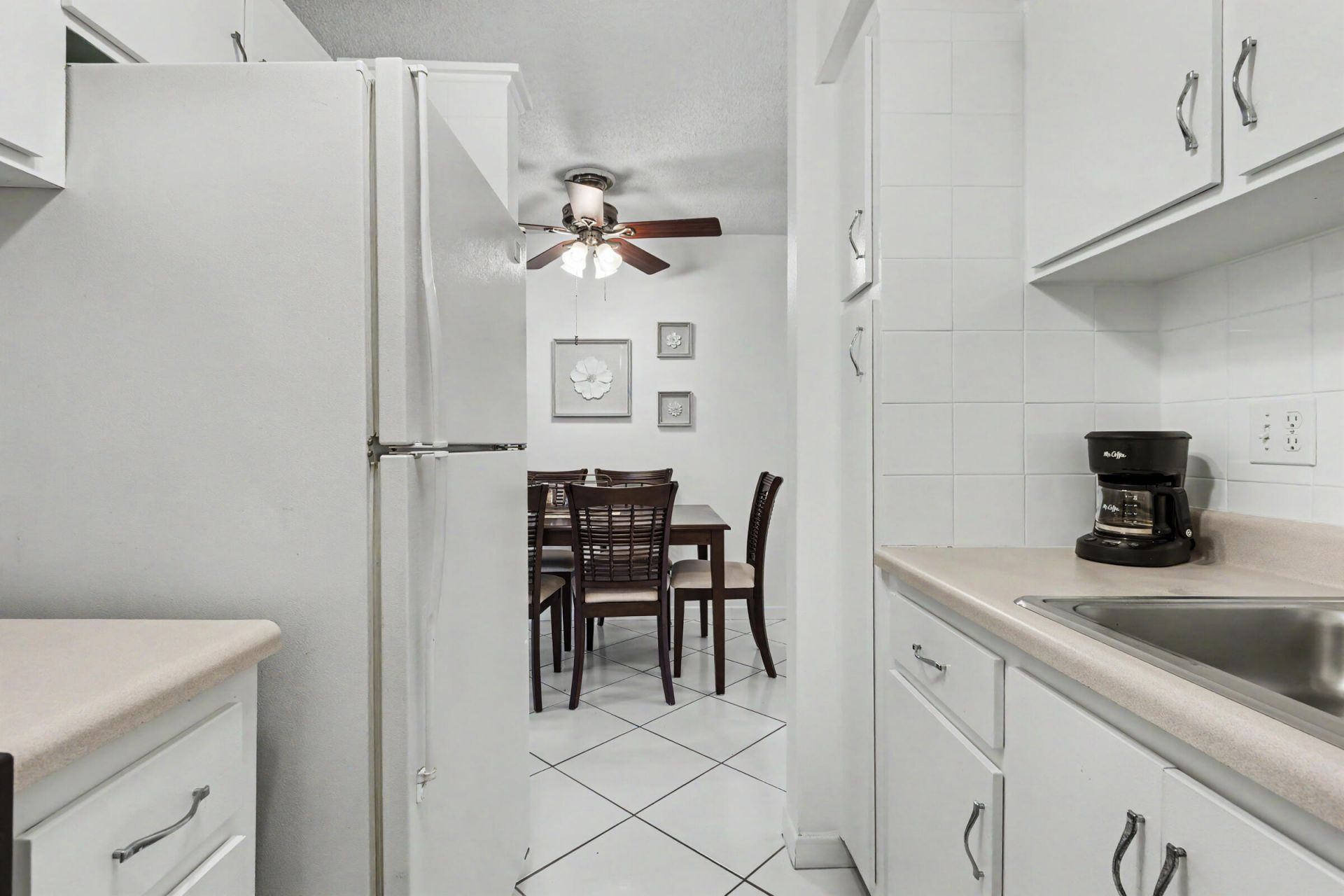 900 SW 10th Terrace, Unit S-19, Hallandale Beach, FL 33009 Photo