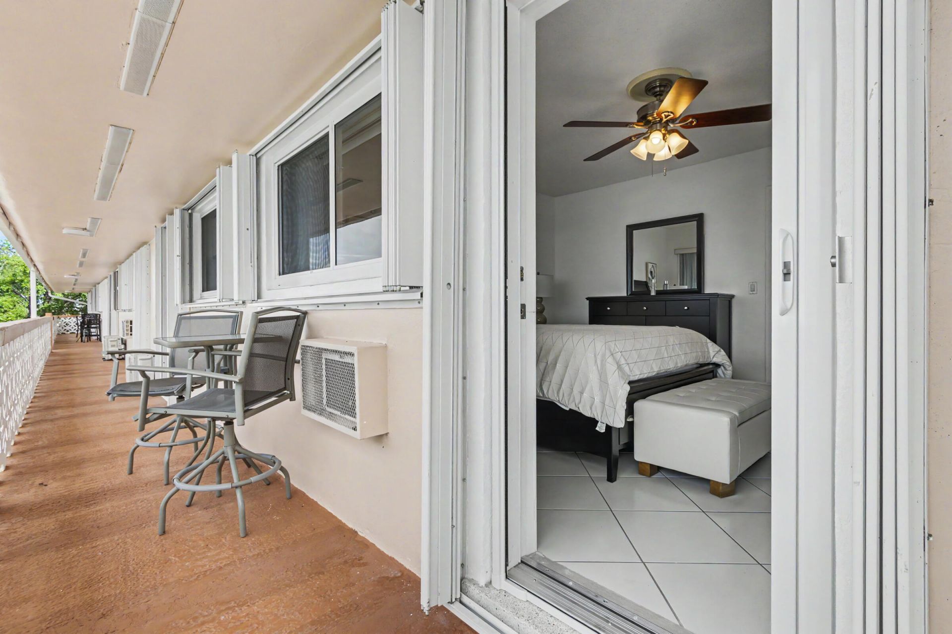 900 SW 10th Terrace, Unit S-19, Hallandale Beach, FL 33009 Photo