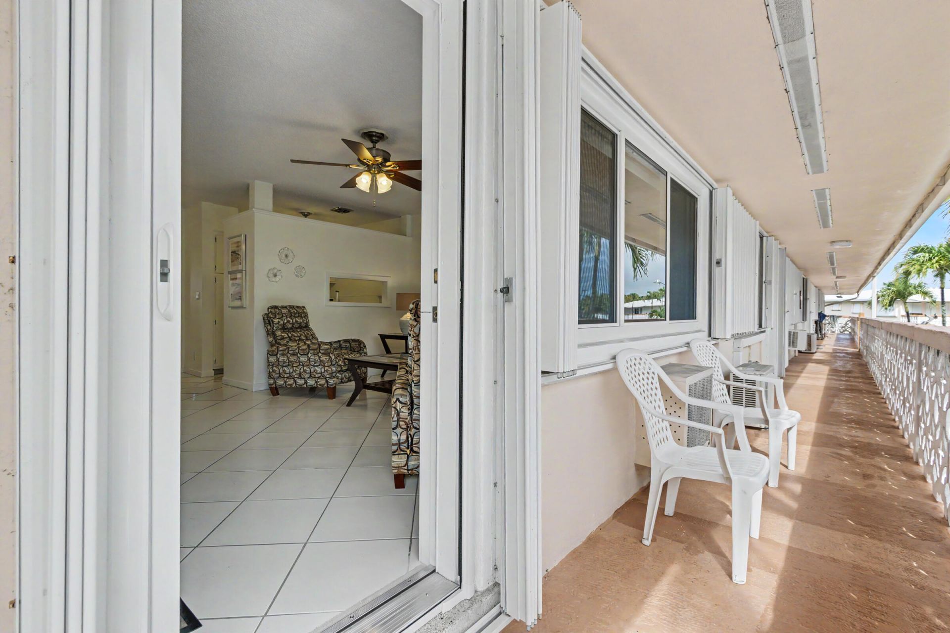900 SW 10th Terrace, Unit S-19, Hallandale Beach, FL 33009 Photo