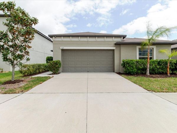 7025 KING CREEK DRIVE, SUN CITY CENTER, FL 33573