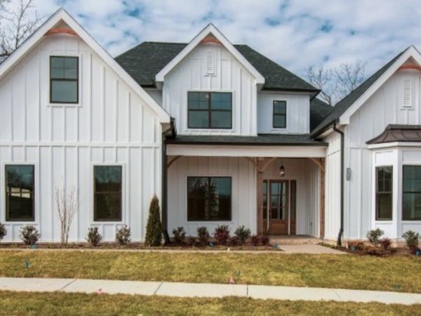 1008 Tiane Trail, Gallatin, TN 37066