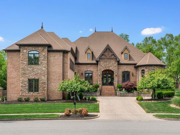 105 Bingham St, Gallatin, TN 37066