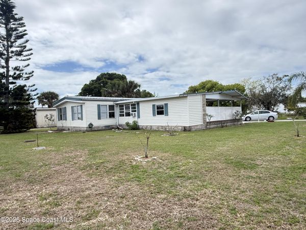 737 Barefoot Boulevard, Barefoot Bay, FL 32976