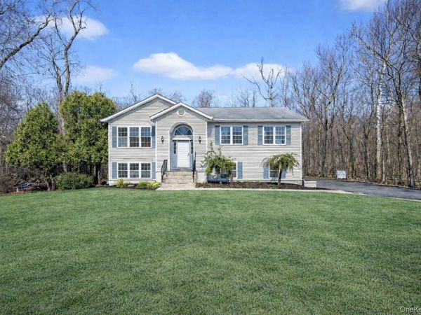 12 Aron Court, Spring Valley, NY 10977