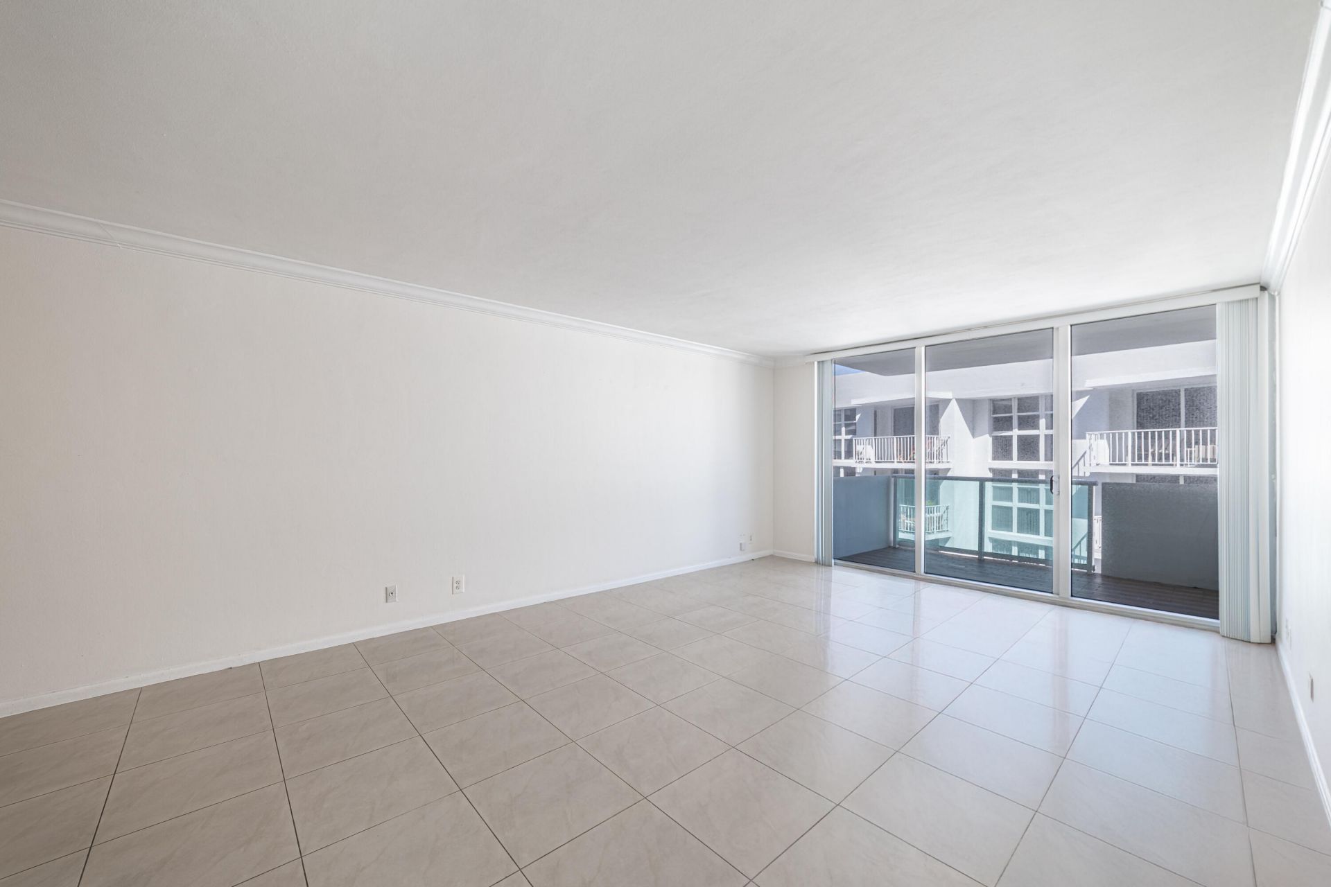 1200 West Avenue, Unit 1521, Miami Beach, FL 33139 Photo