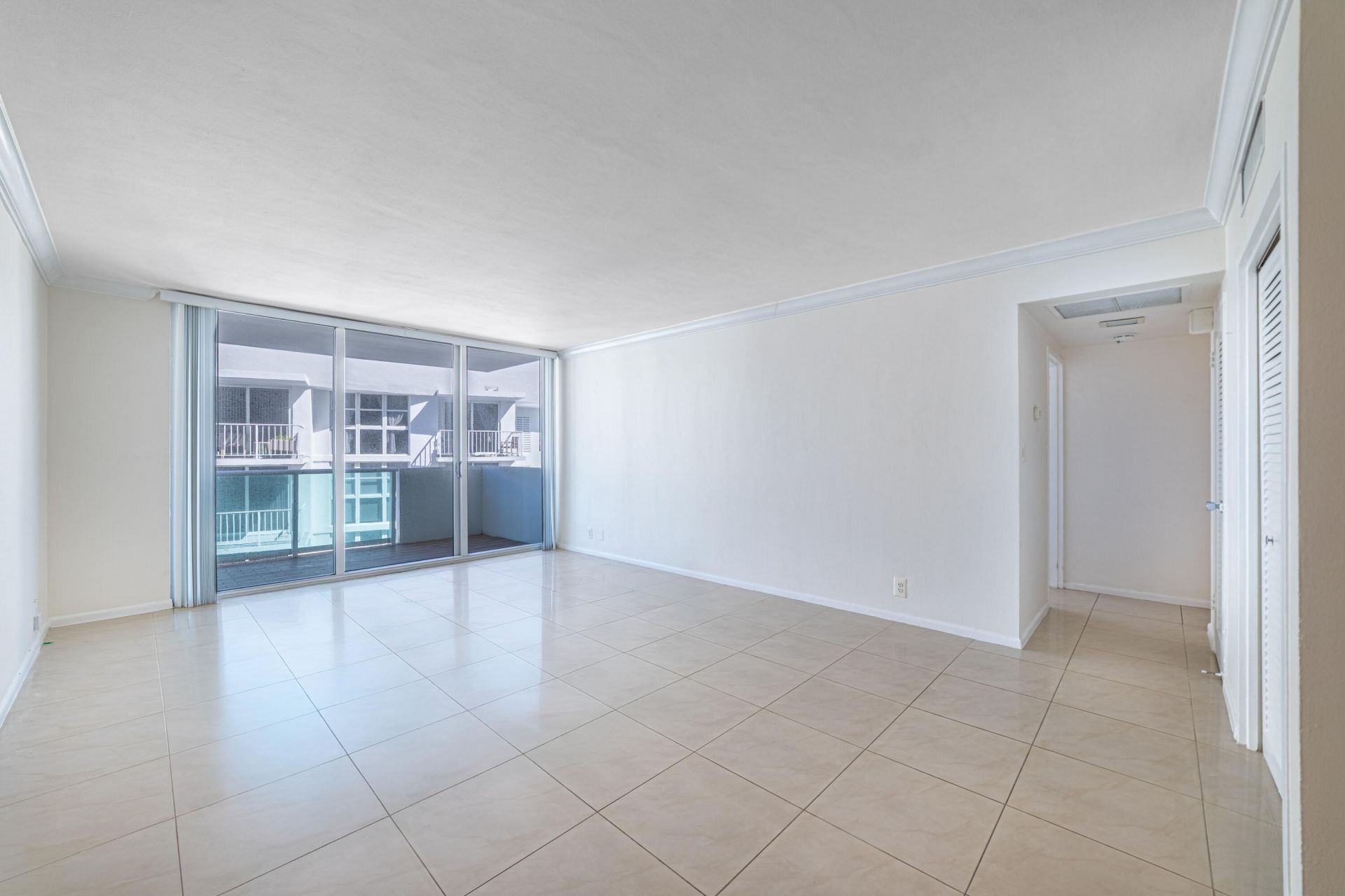 1200 West Avenue, Unit 1521, Miami Beach, FL 33139 Photo
