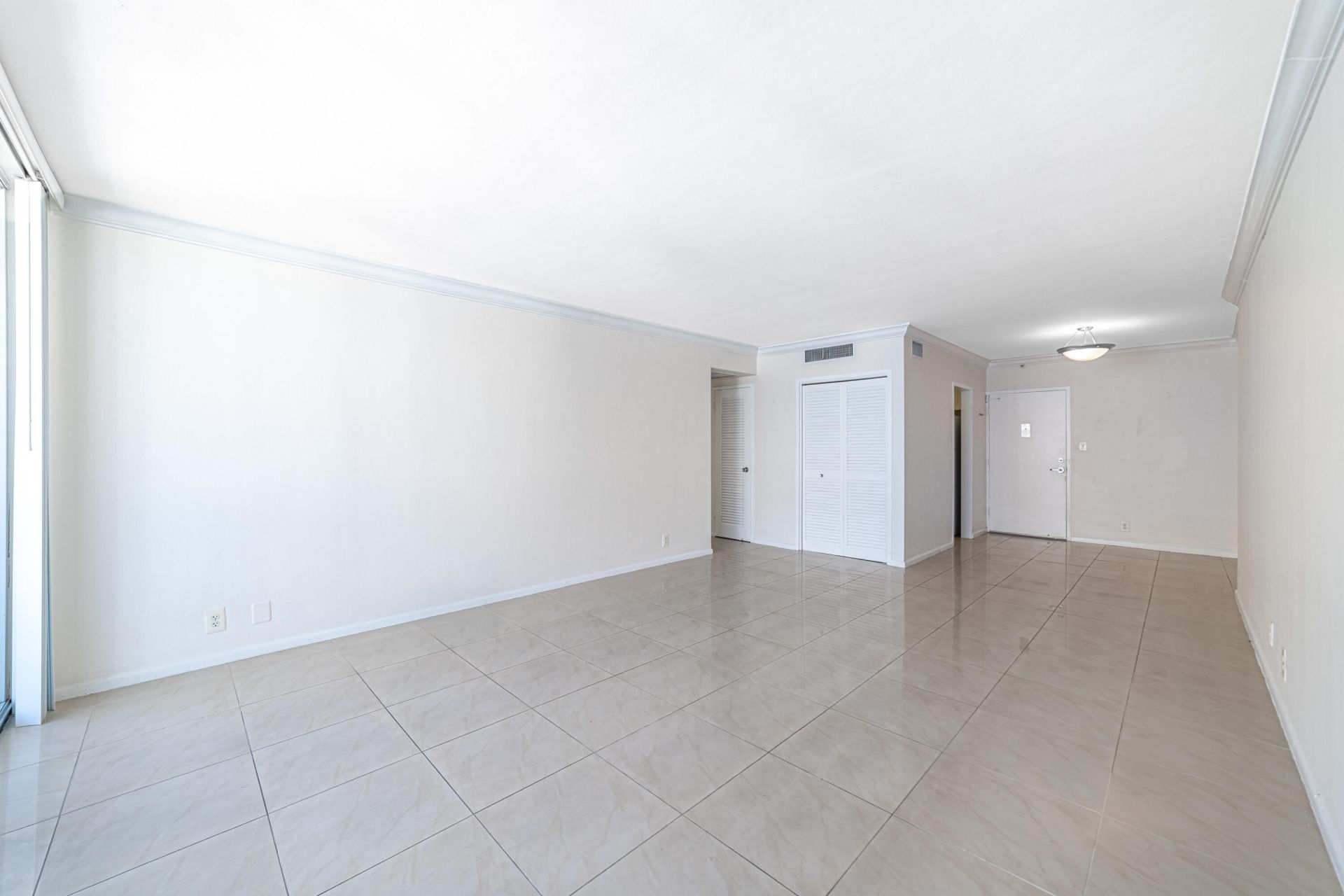 1200 West Avenue, Unit 1521, Miami Beach, FL 33139 Photo