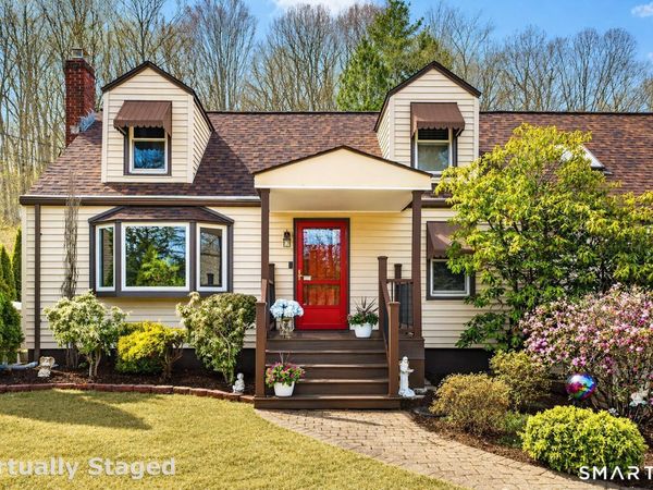 146 Village, North Branford, CT 06472