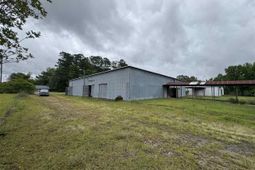 319 W Main St photo 4