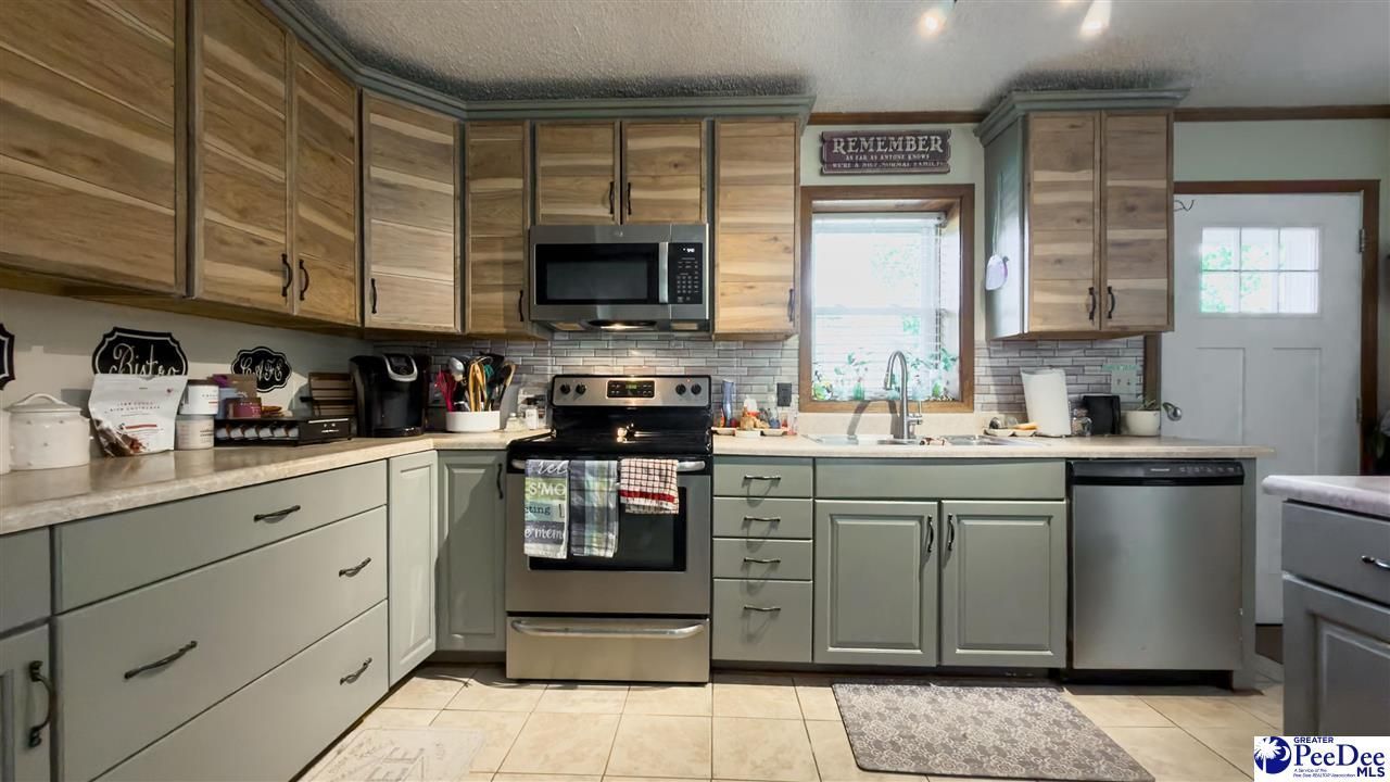 113 Dudley Drive Photo 8