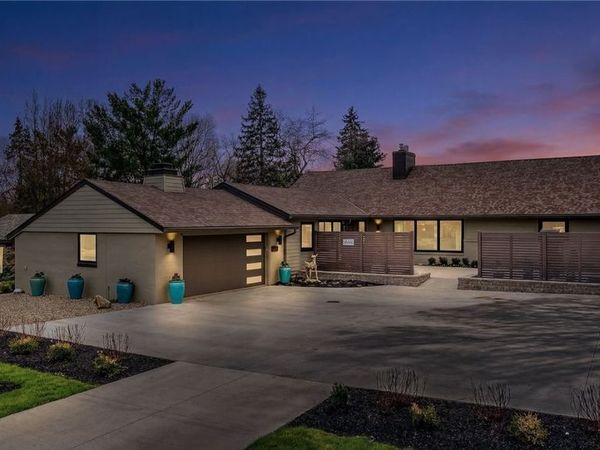 3300 Green Road , Beachwood, OH 44122