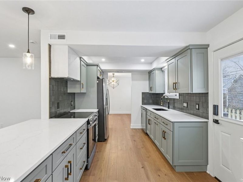 26620 Midland Road , Bay Village, OH 44140 Photo 9