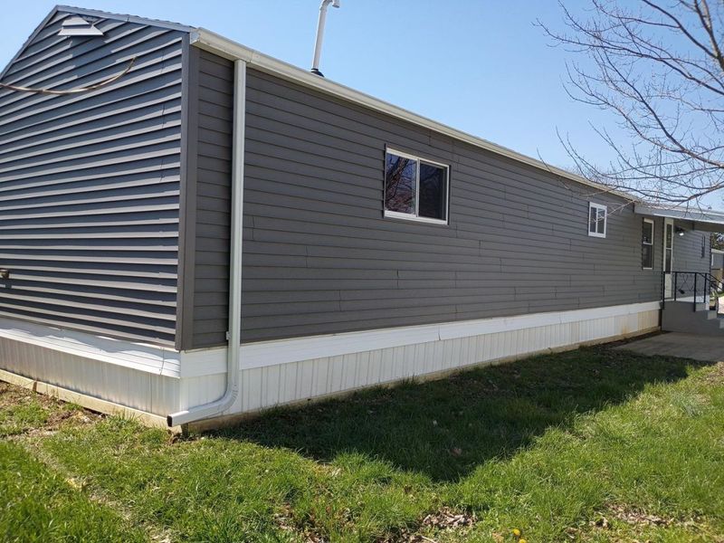 160 Kentucky Drive , Elyria, OH 44035 Photo 19