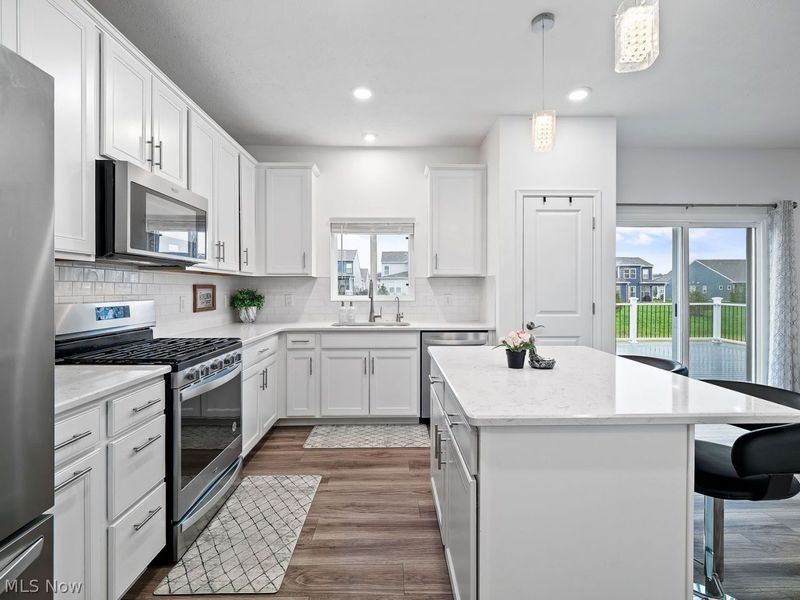 23615 Victory Lane , Columbia Station, OH 44028 Photo 24