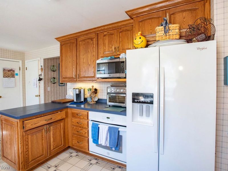 347 Colgate Avenue , Elyria, OH 44035 Photo 18