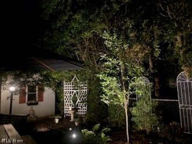 347 Colgate Avenue , Elyria, OH 44035 Photo 6