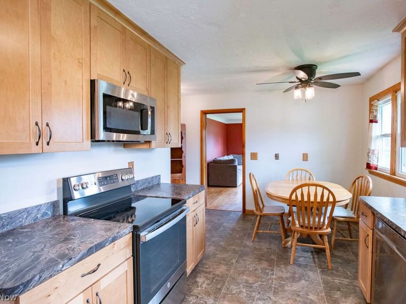 39112 Parsons Road , Grafton, OH 44044 Photo 12