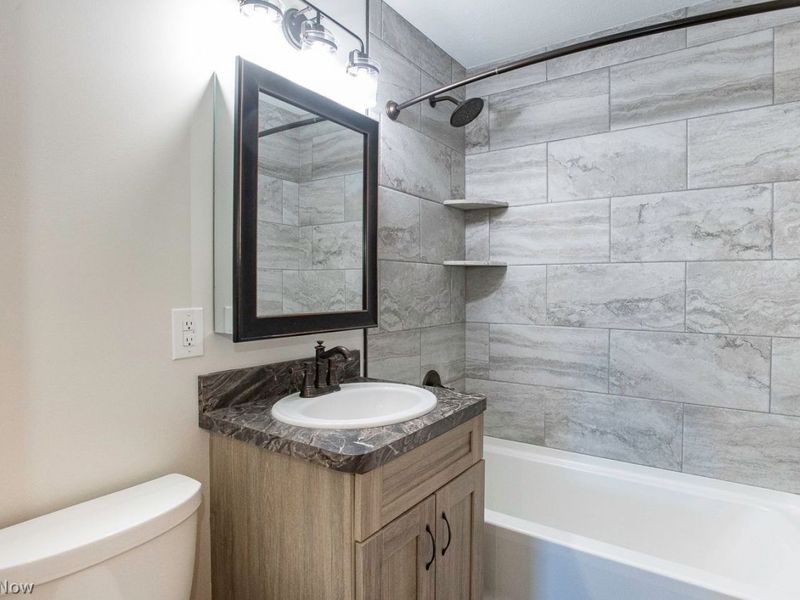 39112 Parsons Road , Grafton, OH 44044 Photo 6