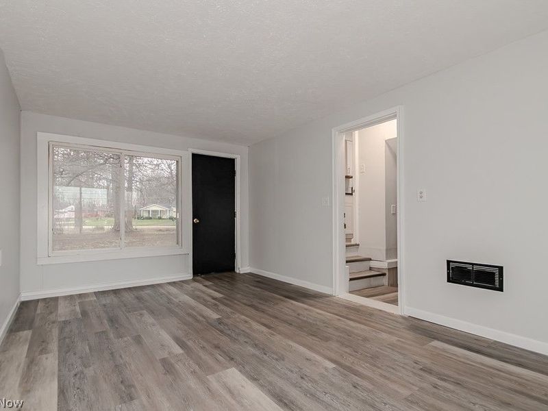 5220 North Ridge W, Saybrook, OH 44004 Photo 6