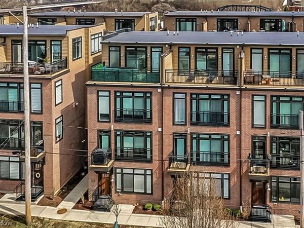 2283 W 19th Street , Cleveland, OH 44113