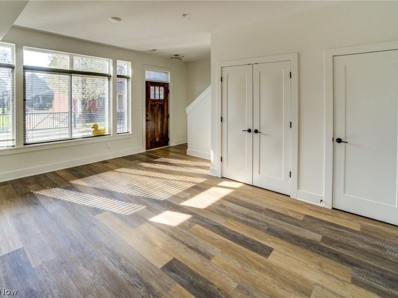 2283 W 19th Street , Cleveland, OH 44113 Photo 11