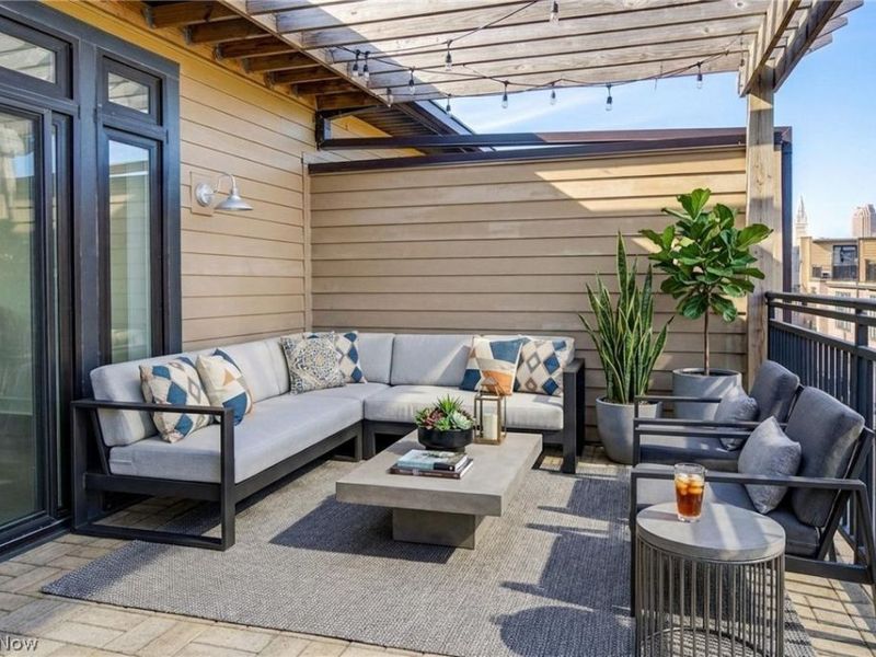 2283 W 19th Street , Cleveland, OH 44113 Photo 9