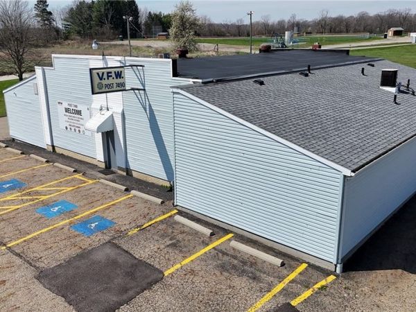 7459 Columbus Road NE, Louisville, OH 44641