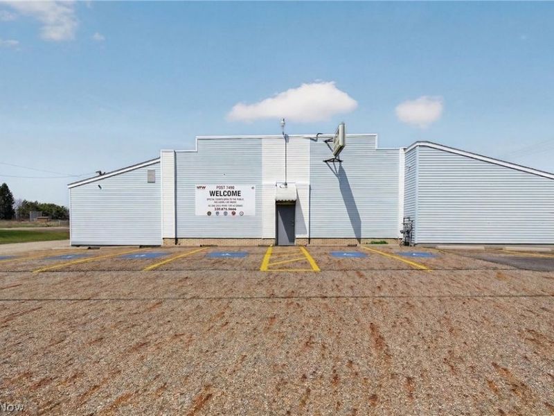 7459 Columbus Road NE, Louisville, OH 44641 Photo 2