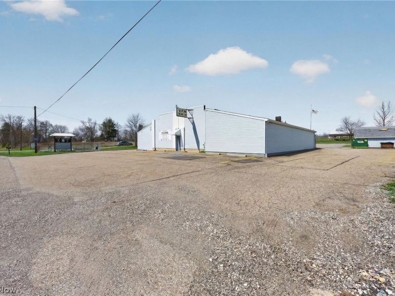 7459 Columbus Road NE, Louisville, OH 44641 Photo 3