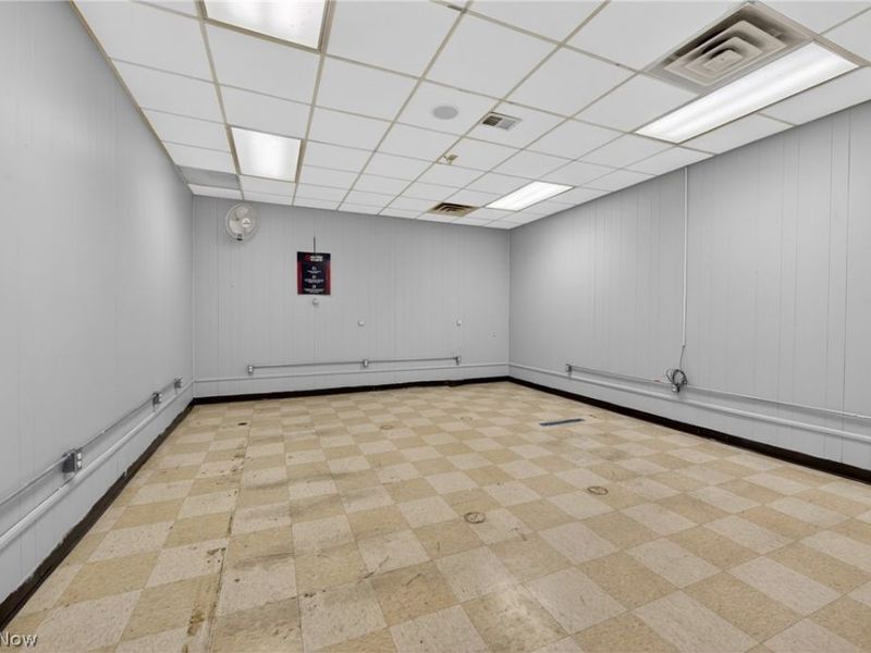 7459 Columbus Road NE, Louisville, OH 44641 Photo 33