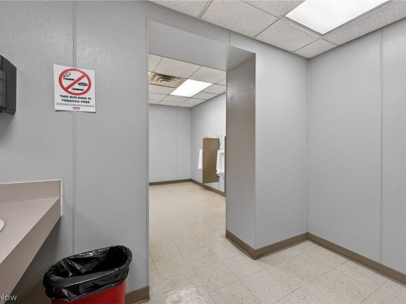 7459 Columbus Road NE, Louisville, OH 44641 Photo 35