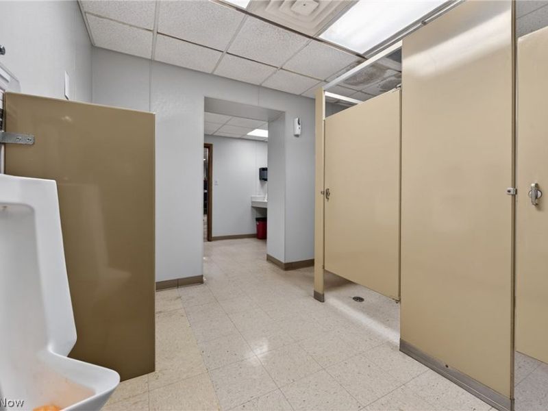 7459 Columbus Road NE, Louisville, OH 44641 Photo 37