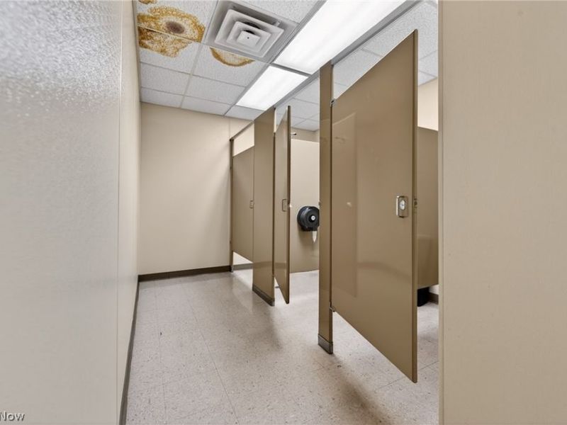 7459 Columbus Road NE, Louisville, OH 44641 Photo 40