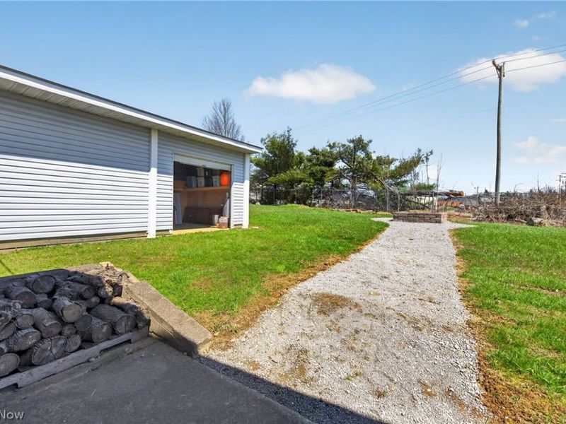 7459 Columbus Road NE, Louisville, OH 44641 Photo 47