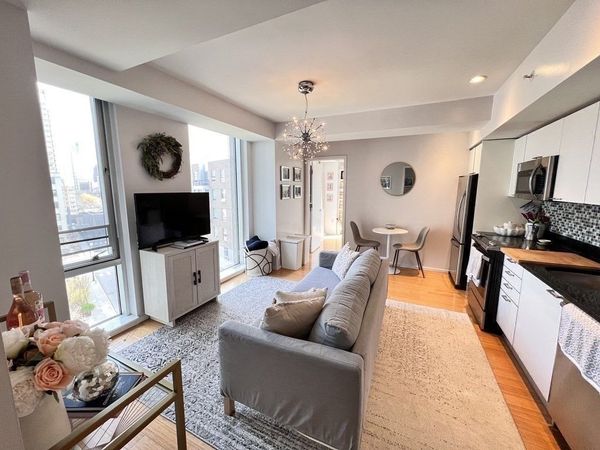 2 Earhart, Unit 706, Cambridge, MA 02141